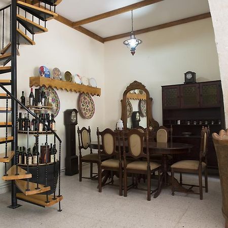 Marianna Mansion Villa Pachna Rom bilde