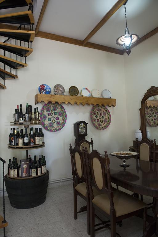Marianna Mansion Villa Pachna Rom bilde